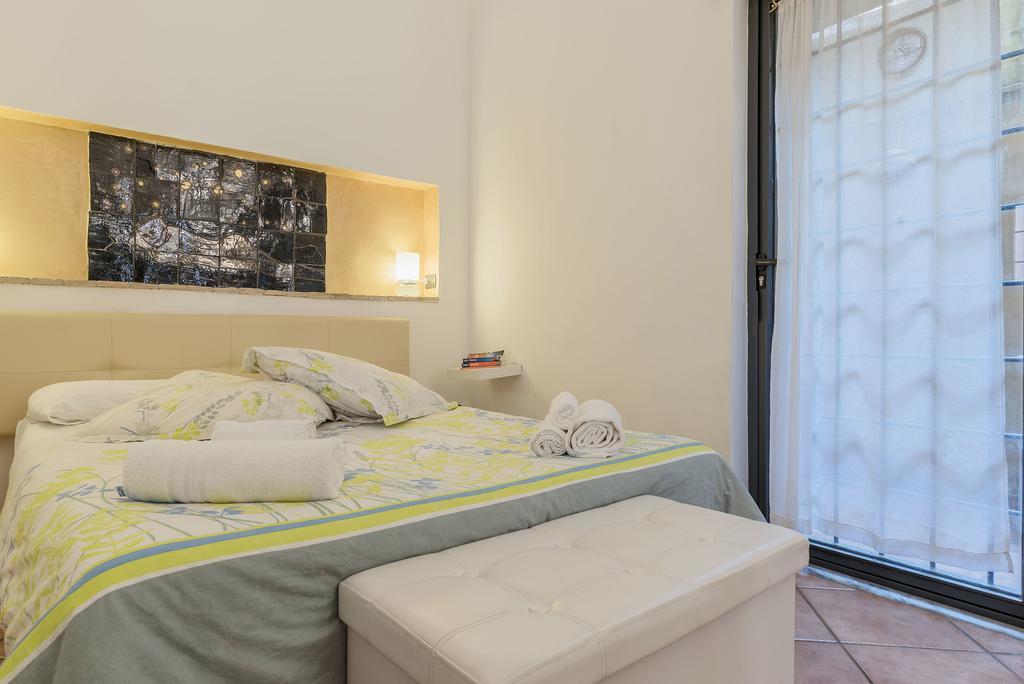 Coliseum Rome Apartments ภายนอก รูปภาพ